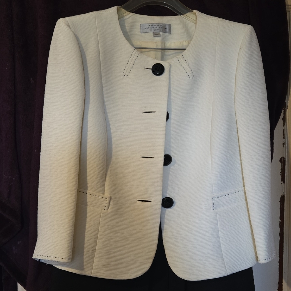 TAHARI White Blazer Classic Tailored Design w/ Black Skirt